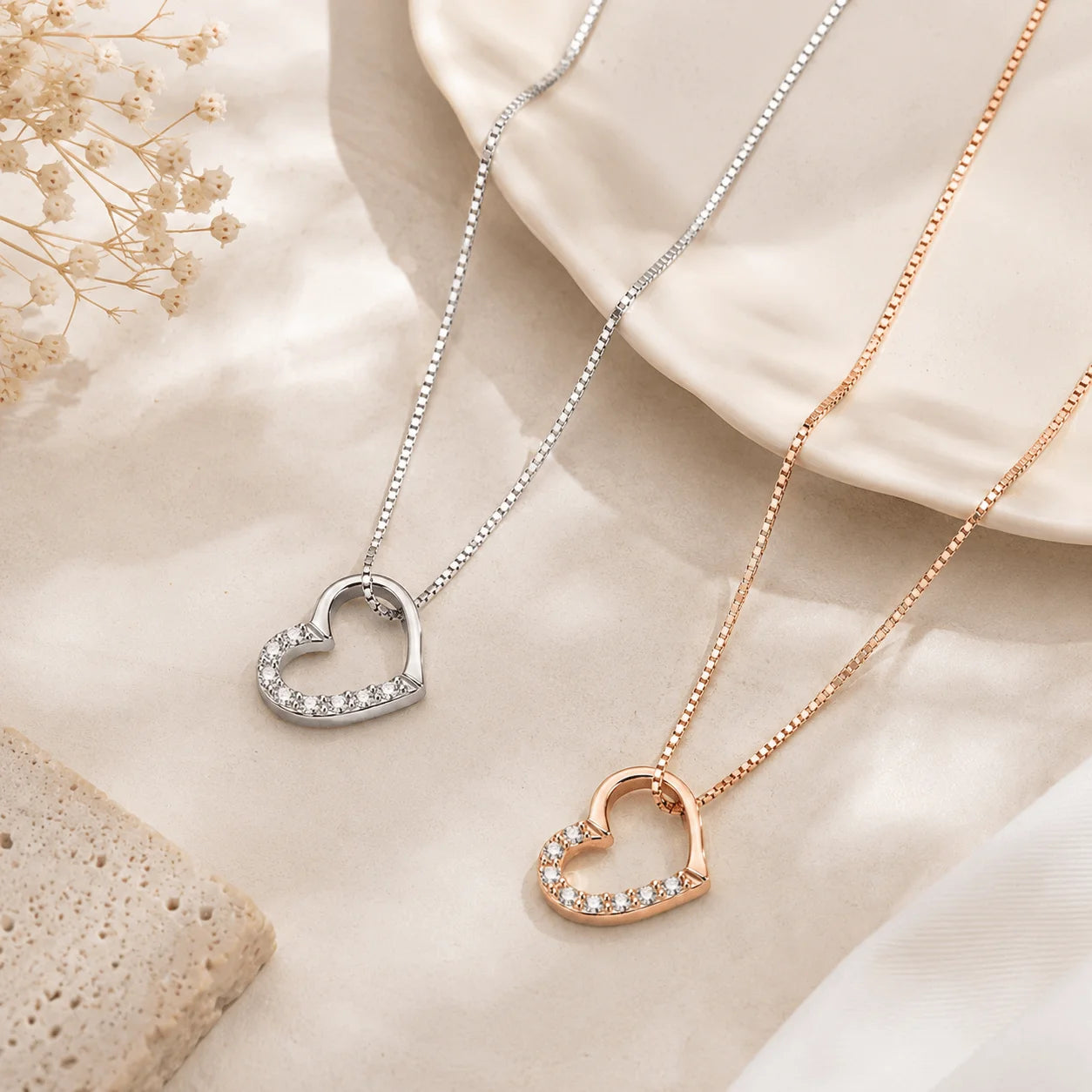 Valoreya Lumière Heart Necklace