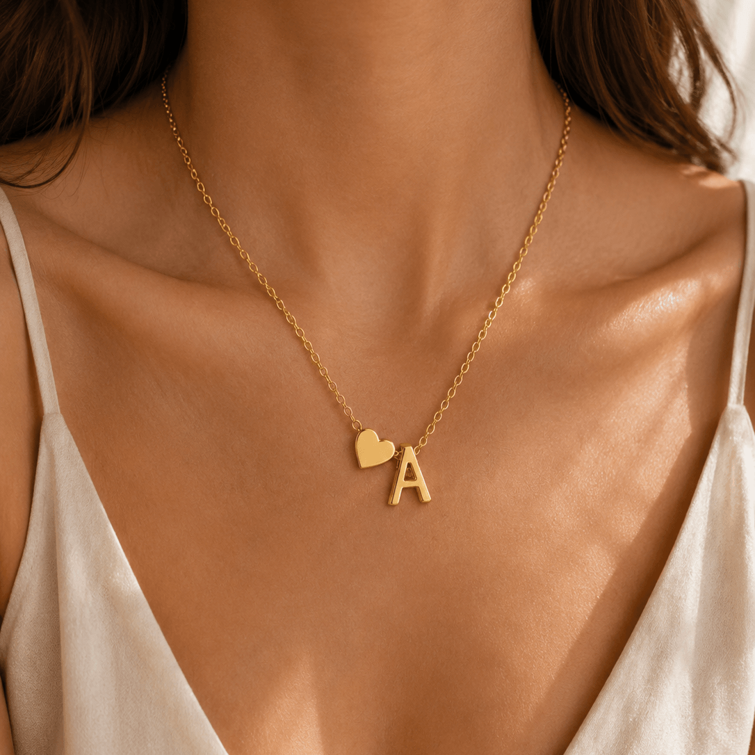 Valoreya Cœur Initial Necklace