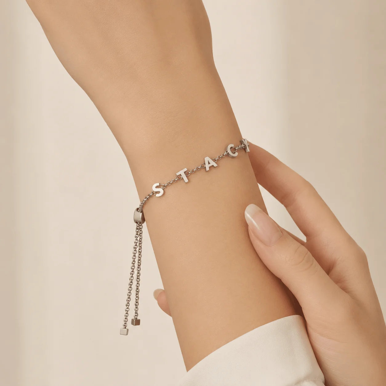 Valoreya Signature Name Bracelet